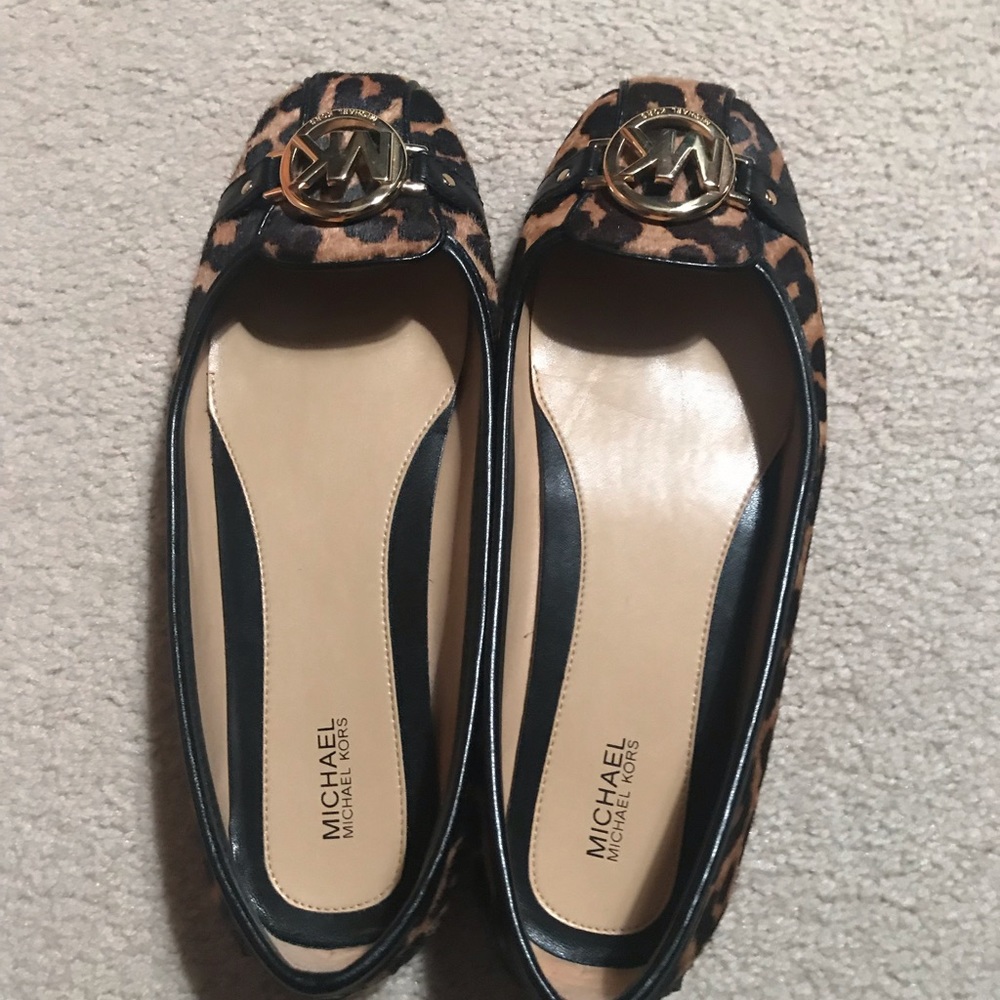 Michael Kors Cheetah Flats, size 9